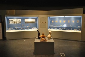 Διαχρονικό Μουσείο: Ξεναγήσεις στην Περιοδική έκθεση «Ειδώλιο. Ένας κόσμος σε μικρογραφία. Θεσσαλία και Μακεδονία»